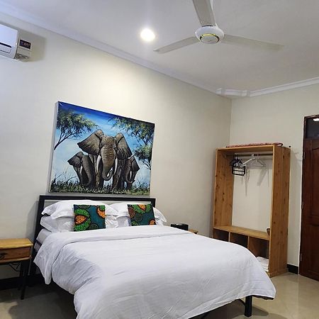 Nano'S Homes Dar es Salaam Extérieur photo